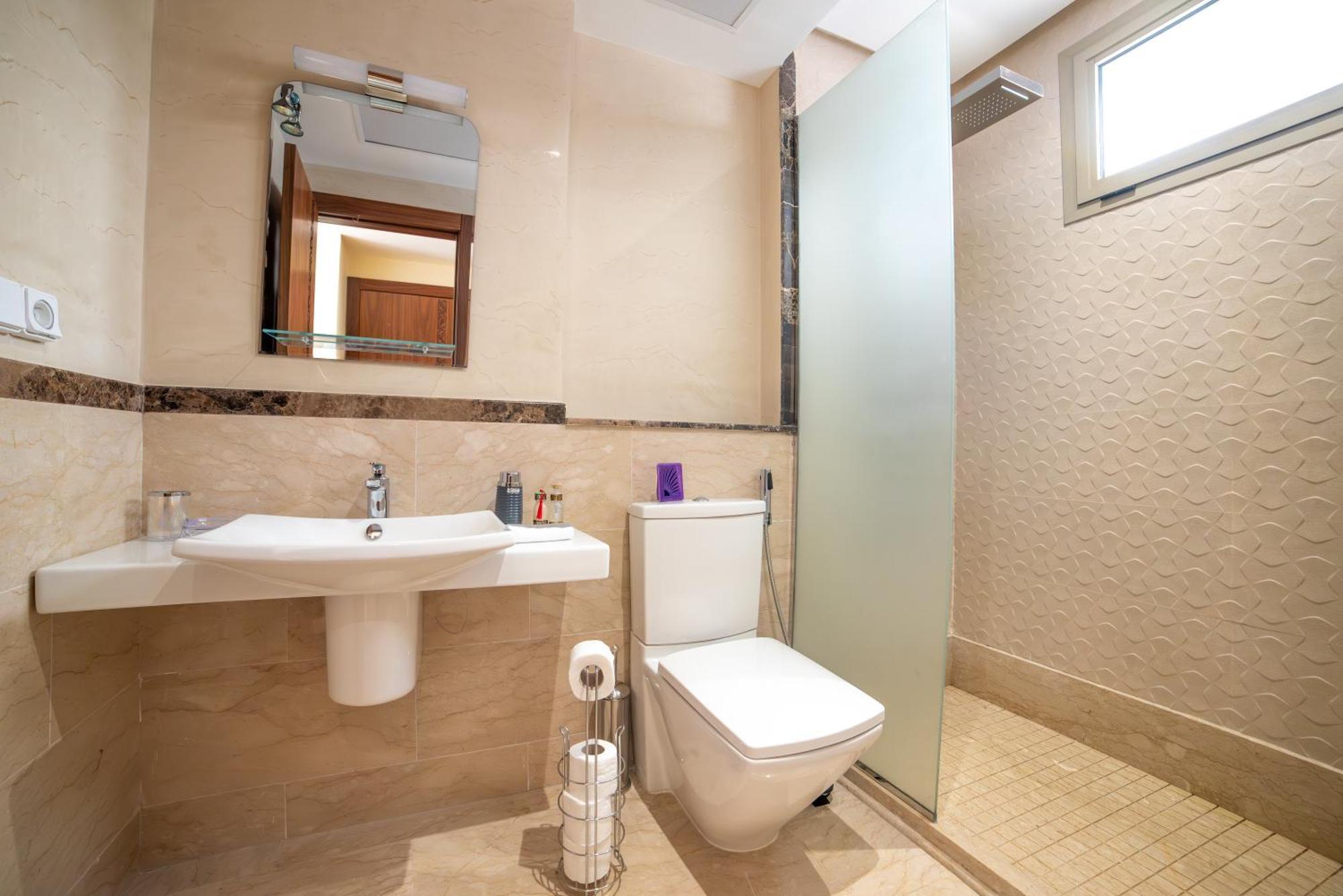 Luxury Seafront Apartment 101Sqm With Wi-Fi And Parking Agádír Exteriér fotografie